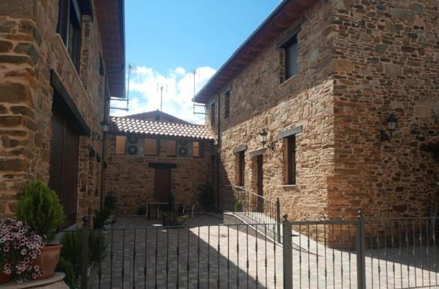 Casa Amada Con Piscina Villa Murias de Pedredo Bagian luar foto